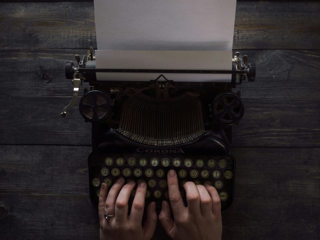 Show, Don’t Tell: Tips for Crafting Compelling Writing